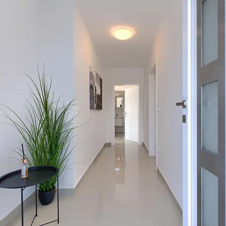 Amra 7 By Interhome *