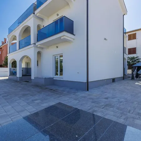 Amra 7 By Interhome Apartmán *