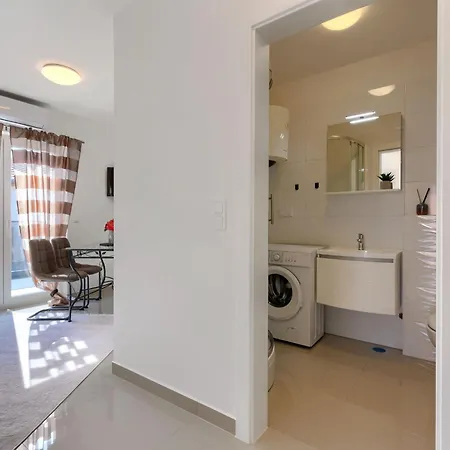 Apartment Amra 7 By Interhome