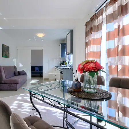 Apartment Amra 7 By Interhome Porec
